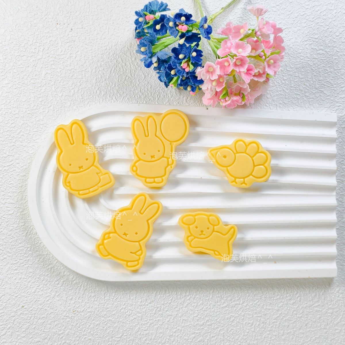 Cute 3D Press Cookie Mold with - огляд і ціна Kitchen Baking Store