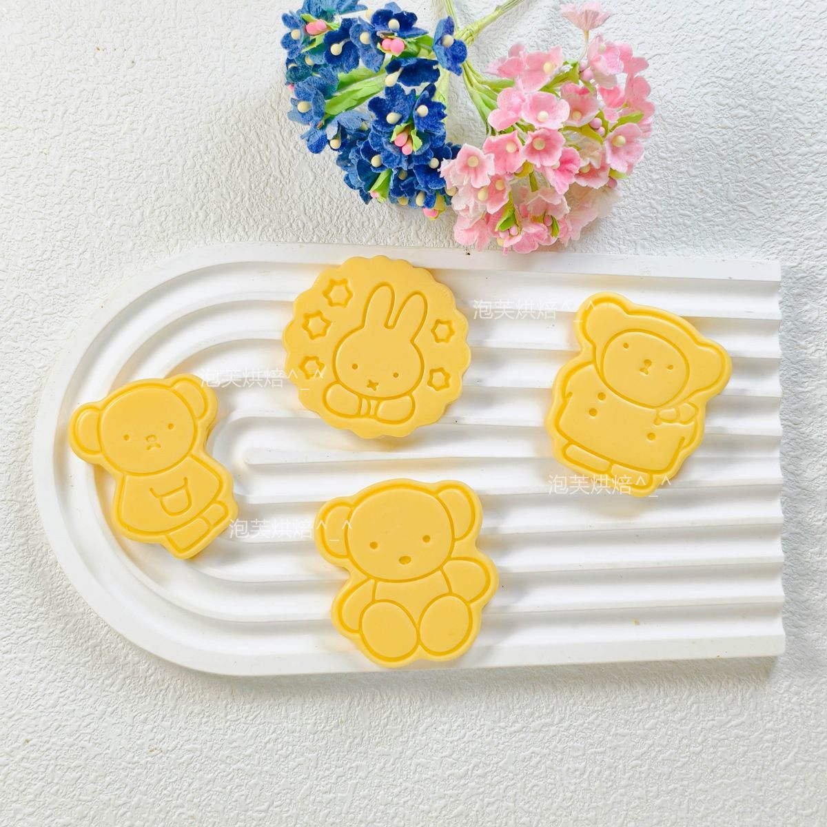Cute 3D Press Cookie Mold with - огляд і ціна Kitchen Baking Store